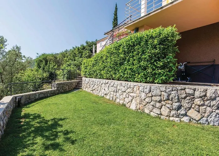 아파트 Stunning Apartment In Moscenicka Draga