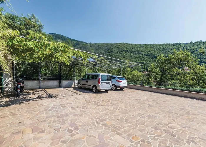 Stunning Apartment In Moscenicka Draga *