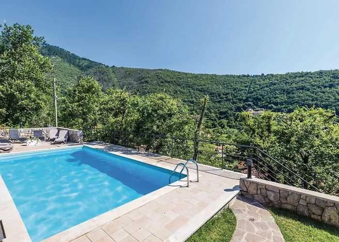 아파트 Stunning Apartment In Moscenicka Draga